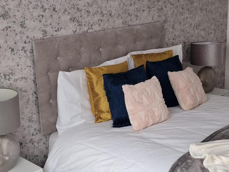 Shm Stays Leicester. Newly Renovated!! 15 Min Drive From City Centre, University. 9 Min Drive To Leicester City Stadium, 5 Min Drive To M1 & M69. 2 Min Walk To Bus Stop. 外观 照片