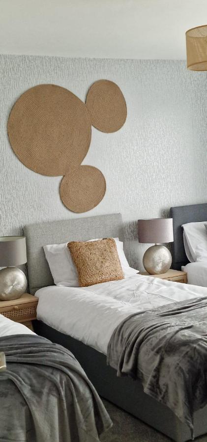 Shm Stays Leicester. Newly Renovated!! 15 Min Drive From City Centre, University. 9 Min Drive To Leicester City Stadium, 5 Min Drive To M1 & M69. 2 Min Walk To Bus Stop. 外观 照片