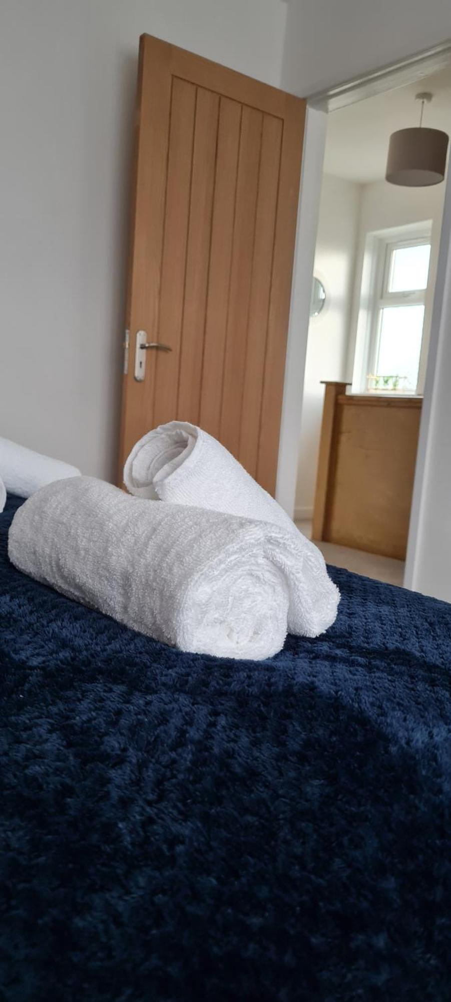 Shm Stays Leicester. Newly Renovated!! 15 Min Drive From City Centre, University. 9 Min Drive To Leicester City Stadium, 5 Min Drive To M1 & M69. 2 Min Walk To Bus Stop. 外观 照片